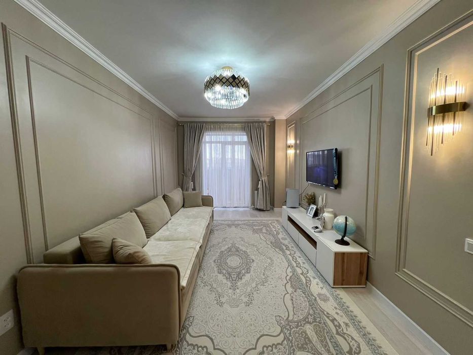 3 ком. пр. Шахтеров 52, коммерческий блок, 110кв.м