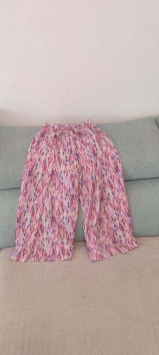 Pantaloni Zara cu crac larg
