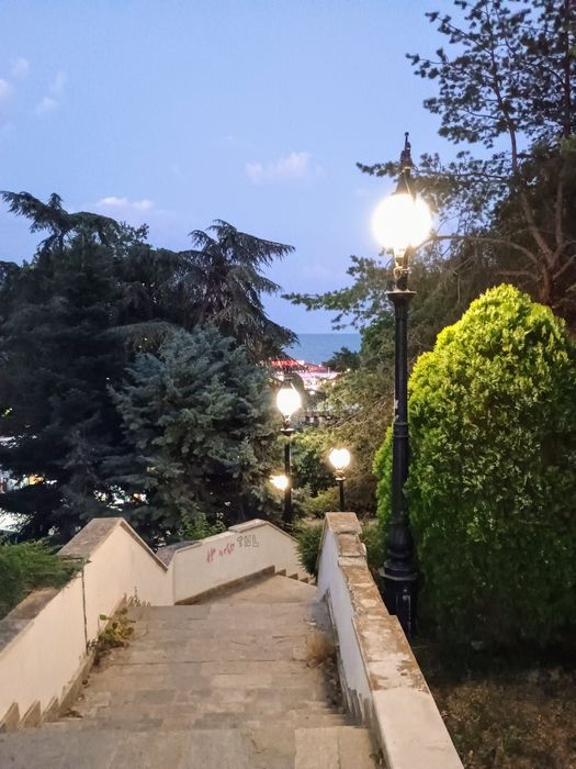 Дава се под наем Двустаен апартамент в к.к. Златни пясъци - 75 кв.м за 400 € - Снимка #2