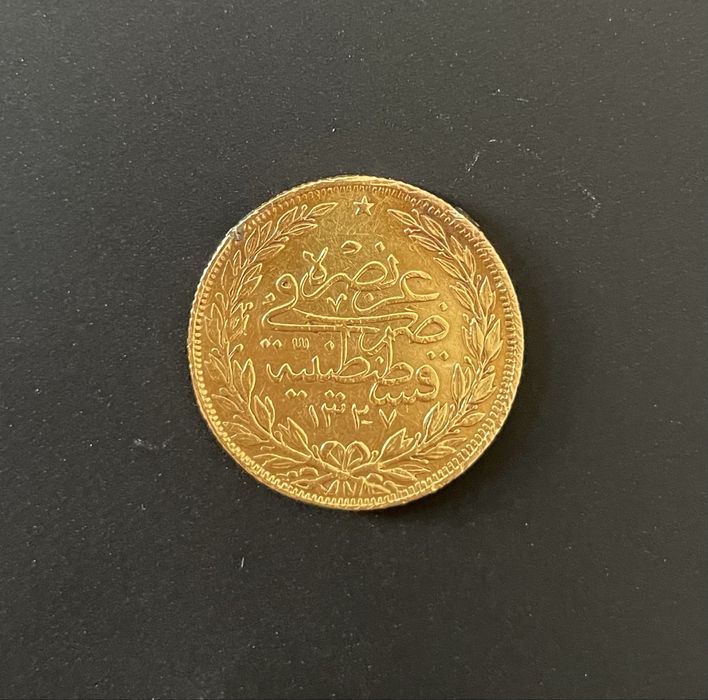 Златна турска монета