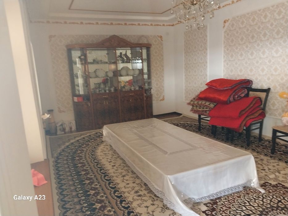 Таёйр уй сотилади