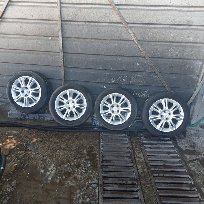 Оригинални алуминиеви джанти за Opel Corsa 4x100x16 et 40