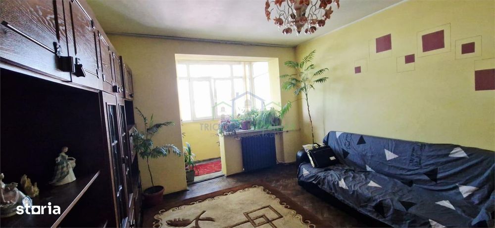 Apartament 4 Camere ,  Etaj 3 Din 4, 2 Bai, 2 Balcoane,  Calea Severin