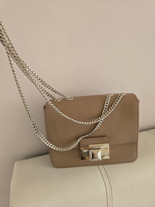 Дамски чанти furla