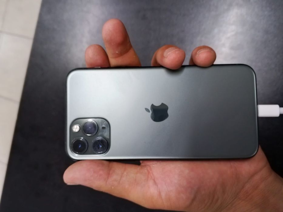 iPhone 11 pro 64 гб