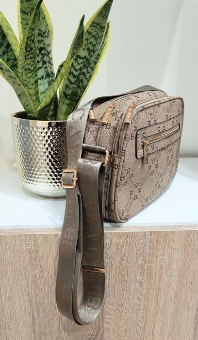 Нова дамска бежова кожена чанта през рамо с дълга дръжка