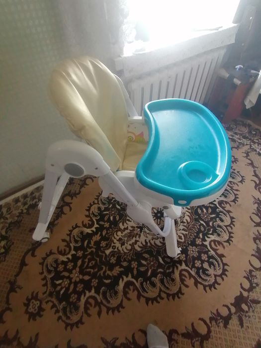 Продам стульчик для кормления