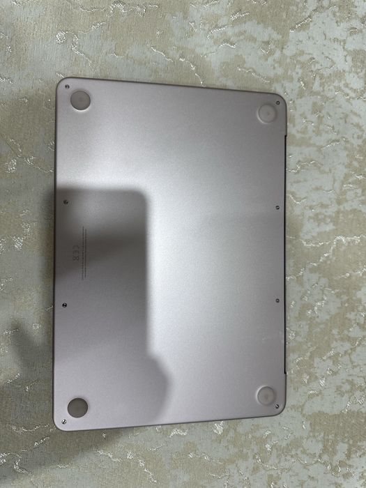 MacBook Neo 13” — как новый