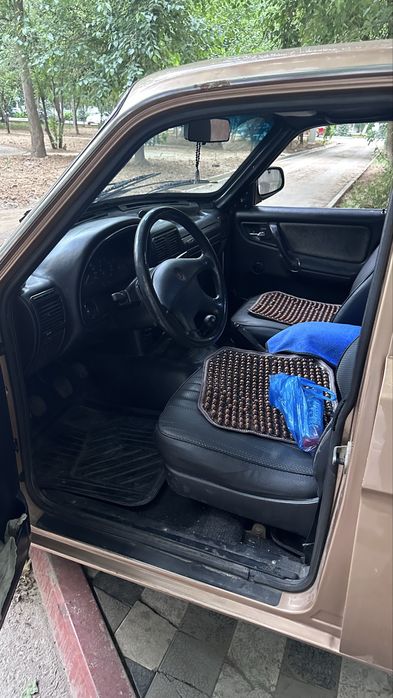 Gaz volga  31105 sotiladi
