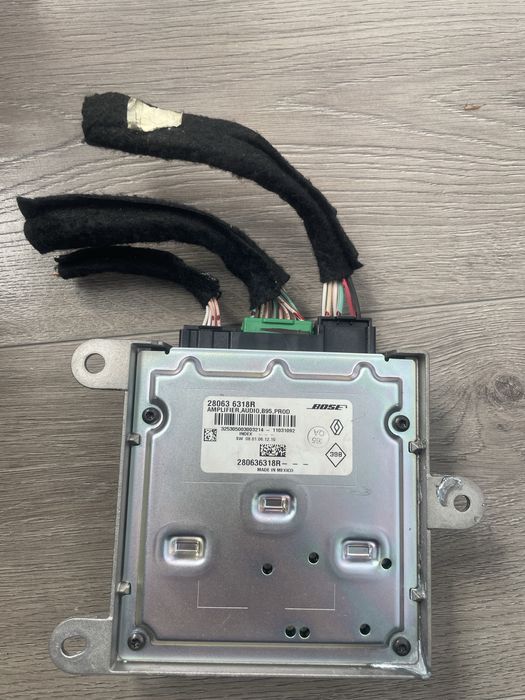 Amplificator OEM BOSE Renault megane 3 Clio 4