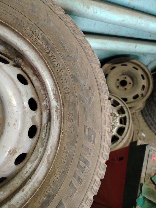 Продам запаску на жигули