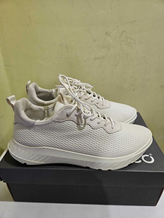 Кроссовки ecco , размер 39