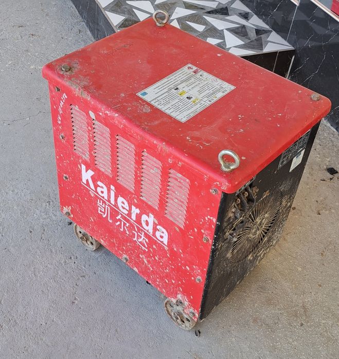 380 га ишлайди хотати зўр янгидай.