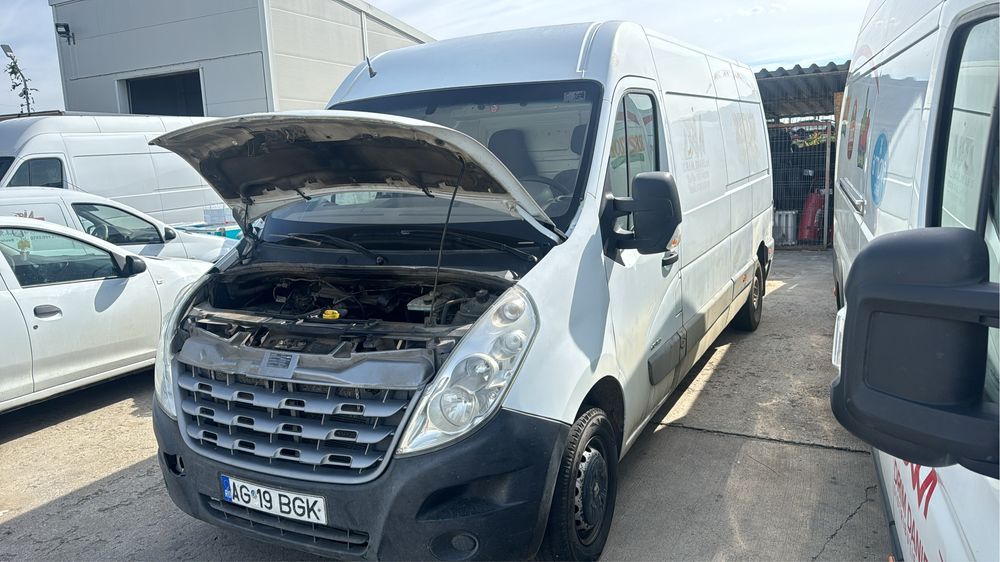 Dezmembrez Renault Master 3 2.3 dci euro 5 2010-2014