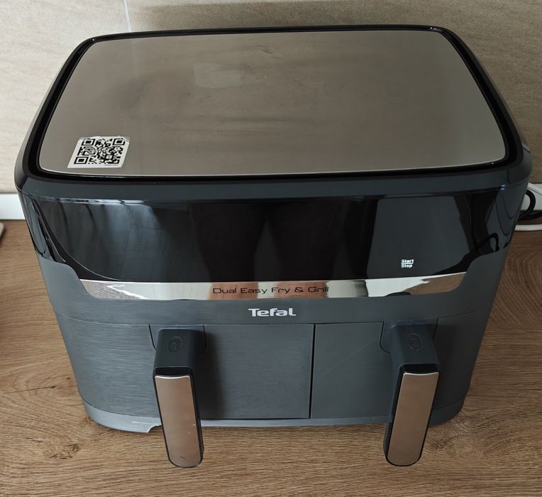 Vând Friteuza dubla cu aer cald Tefal Dual Easy Fry & Grill air fryer EY905B10