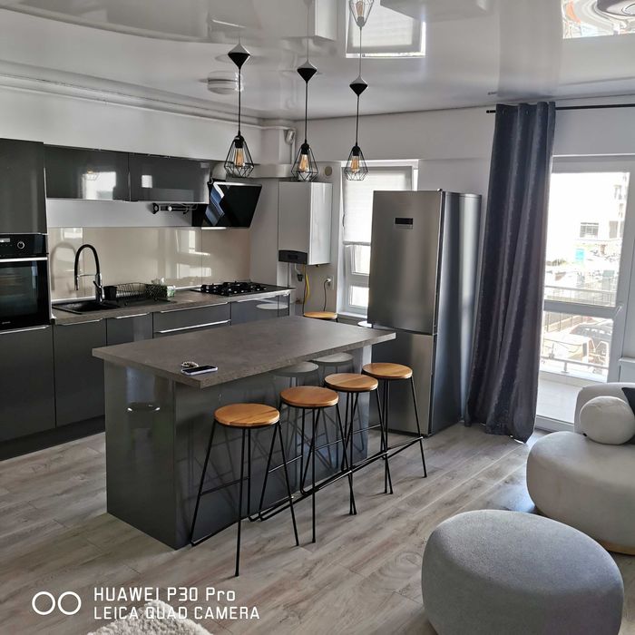 Apartament nou 3 camere , Valea Lupului ,vizavi Mall Moldova- parcare