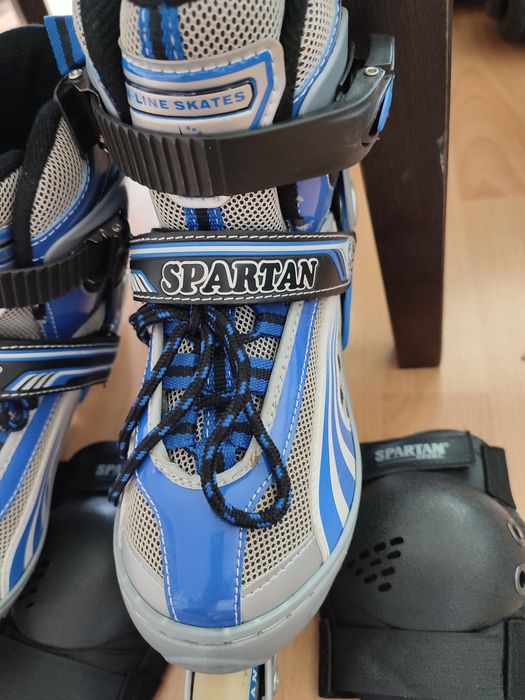 Продавам ролери SPARTAN с 2 чифта  наколенки и налакътници