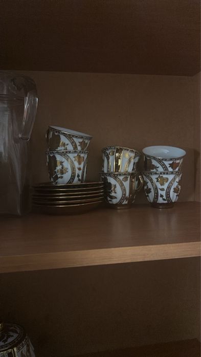 Продам посуду ,кастрюли в связи с переездом