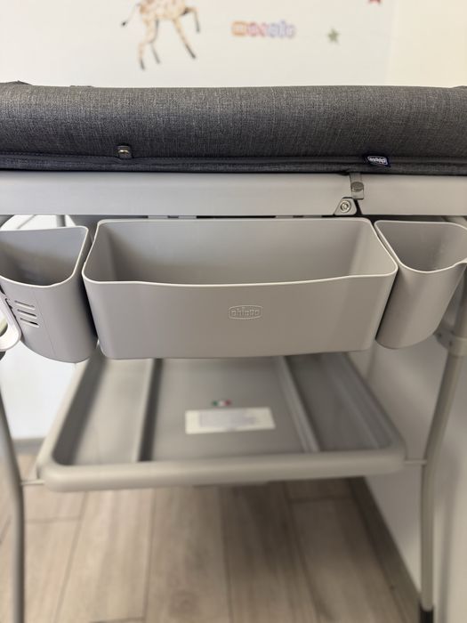 Cădiță cu masă de înfășat Chicco Graphite Melange 0 luni+