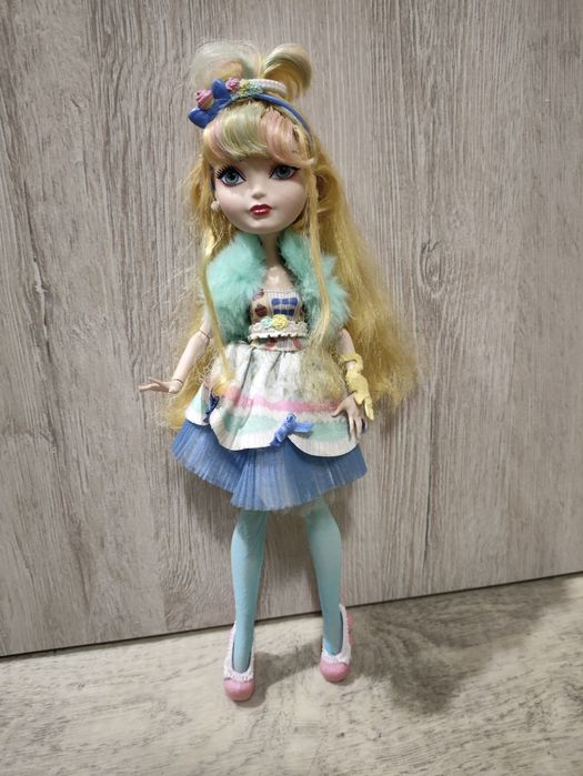 Кукла ever after high Блонди Локс
