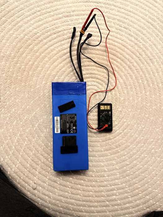 Baterie pentru trotineta electrica de 48v 10ah, APROAPE NOUO