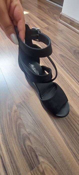 Дамски сандали на платформа EU 39