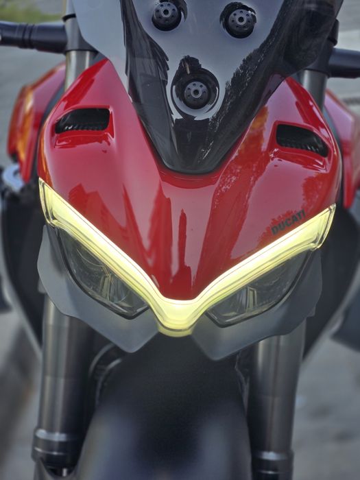 Ducati streetfighter v2 2023 Variante auto