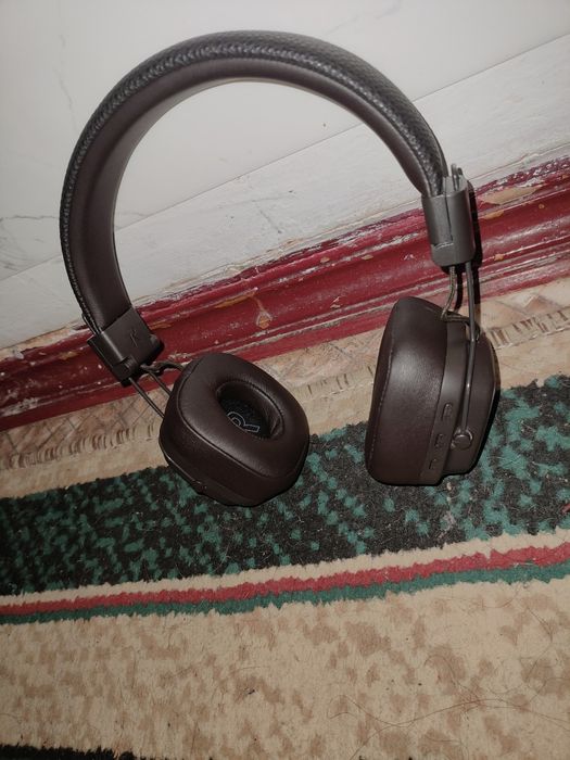 Продаю наушники за 6000тг