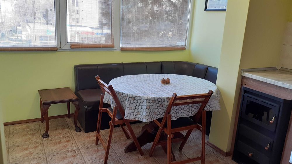 Стаи за нощувки с кухня и баня