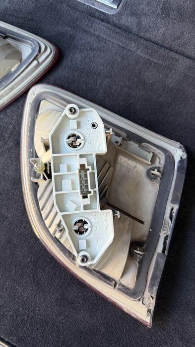 Диодни стопове за Mercedes W211