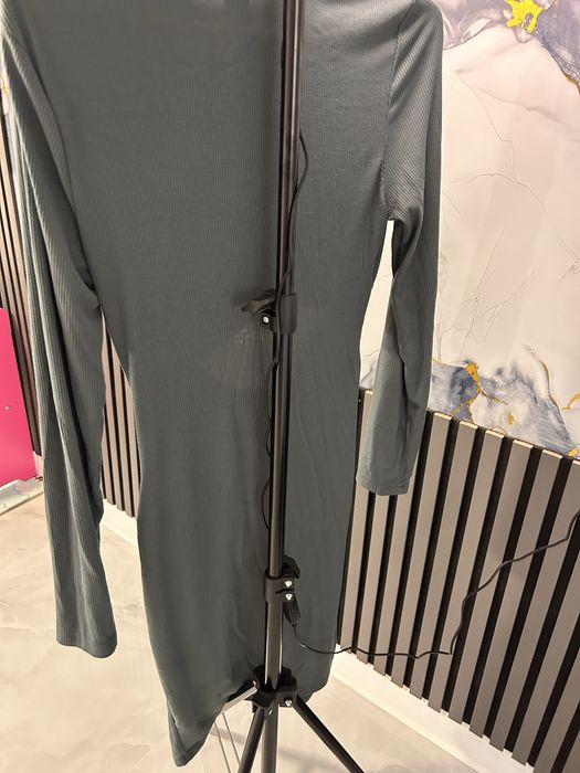 Vand rochie scurta si salopeta lunga in stare buna marimea xs