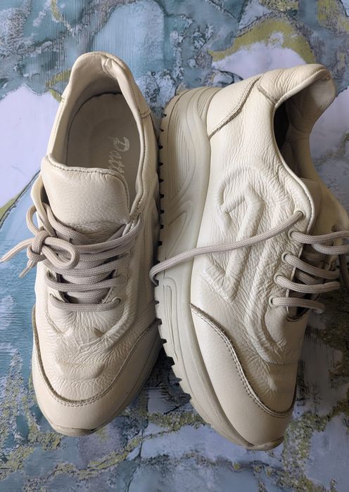 Продам обувь недорого