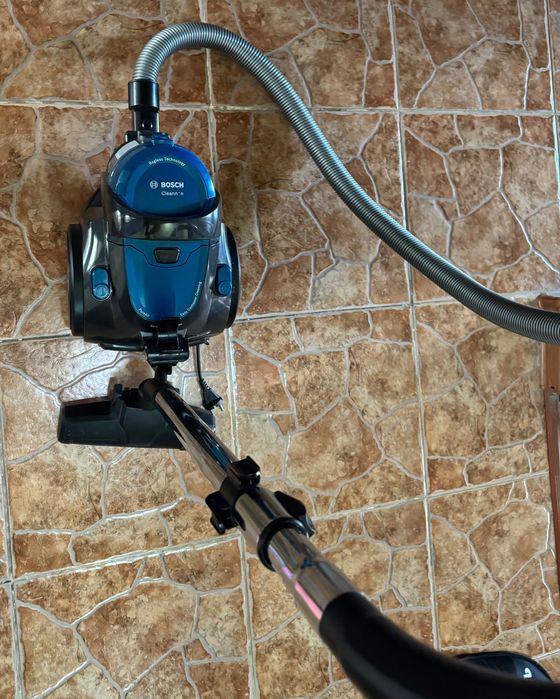 Контейнерный пылесос Bosch BGC05A220A