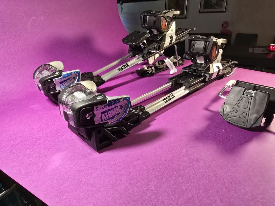 Atomic Tracker MNC 13