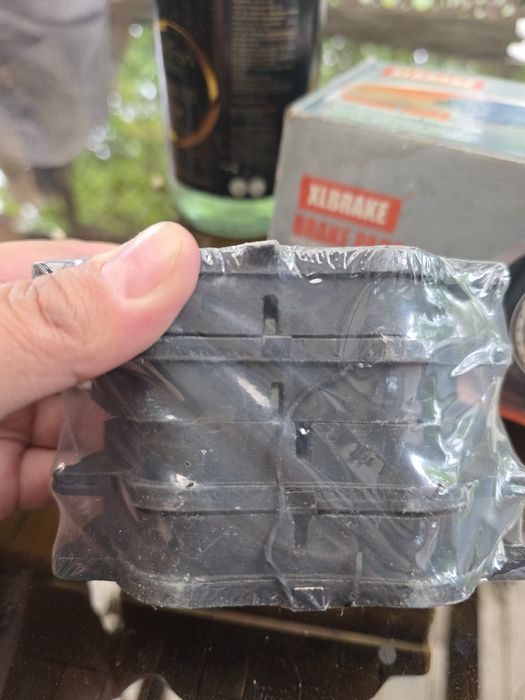 Тормозные колодки XLBRAKE (новые)