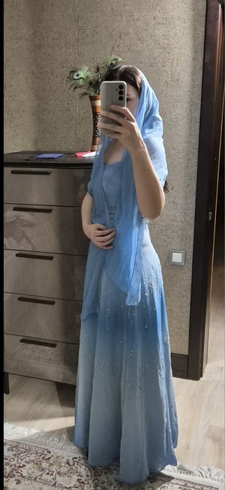 Вечернее нарядное платье