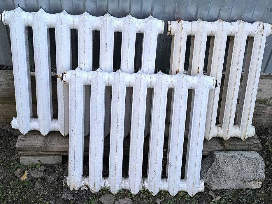 Продам чугунный Батареи
