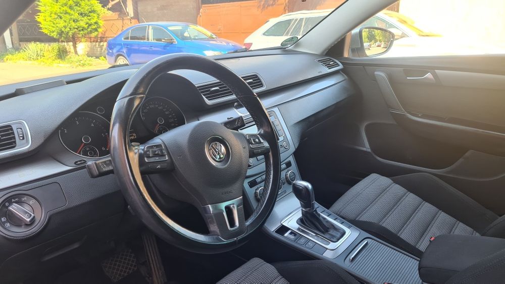 VOLKSWAGEN Passat 2014 — imagine 3