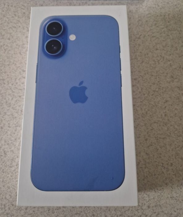 Vând telefon IPhone 16