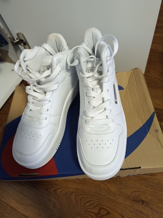 Sneakers Mid Cut Shoe Rebound Platform Mid Metal