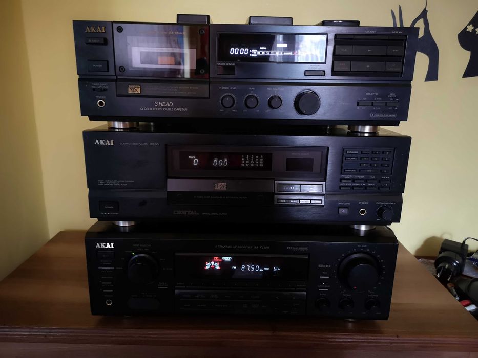 Line Akai : Deck GX-65MK II,Akai CD-5,Receiver Akai AA-V1200