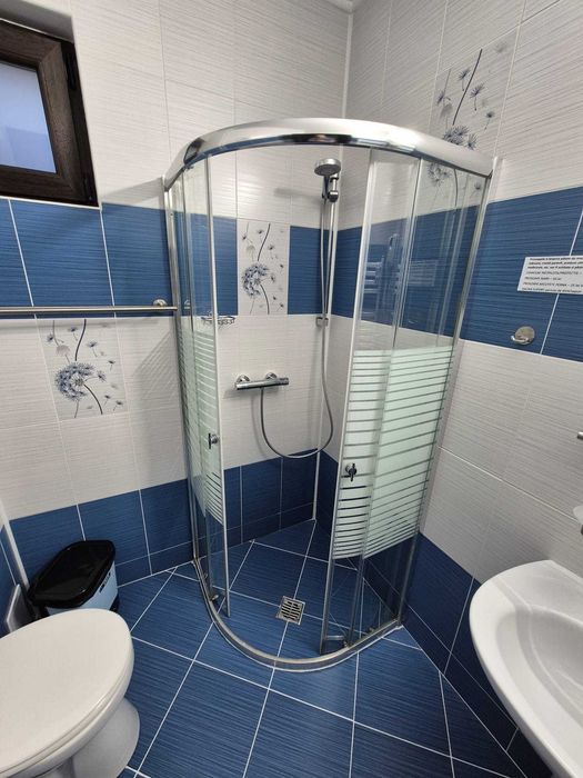 Cabina dus 80/80 cm lățime, 176 înălțime,  semirotunda, cu usi glisante. Cu ridicare din Eforie Nord.