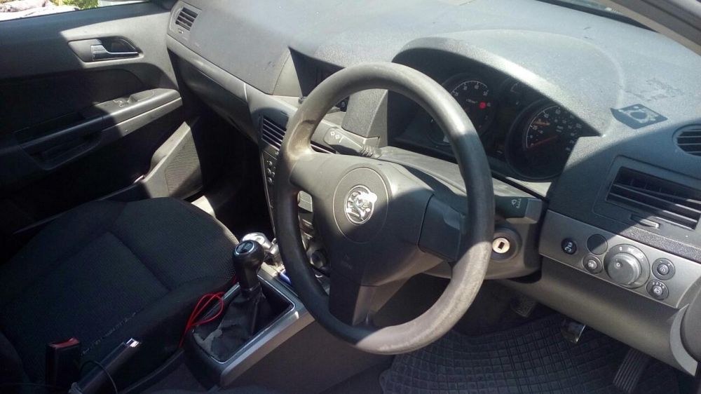 Опел астра H opel astra H 2005 г. хечбек 1.4газ.бенз. само на части