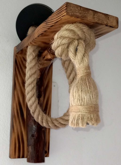 Aplica rustica - din lemn masiv si franghie de iuta, realizata manual