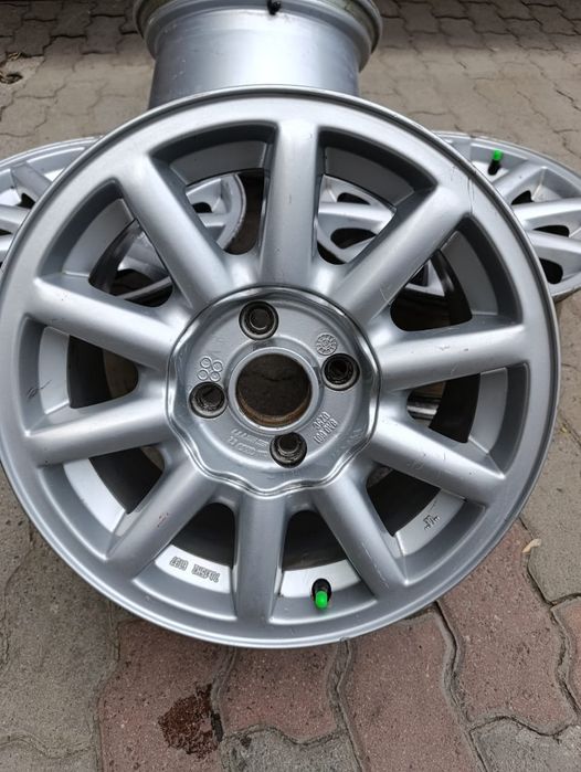 Продам комплекты  дисков на Ауди