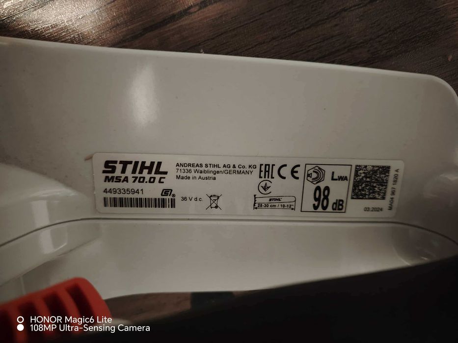 Drujba pe baterie stihl noua in cutie