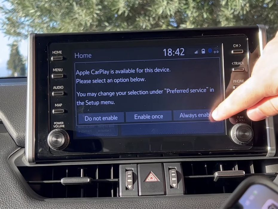 Activare Apple CarPlay și Android Auto pentru Toyota si Lexus
