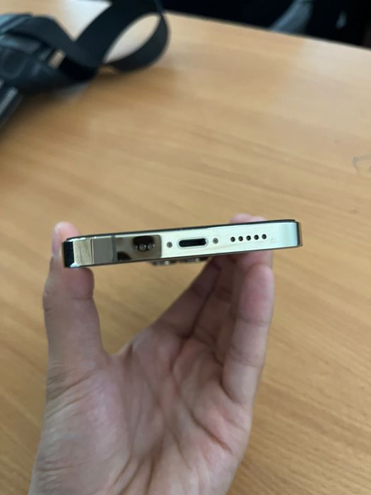 Продам Iphone 13 Pro