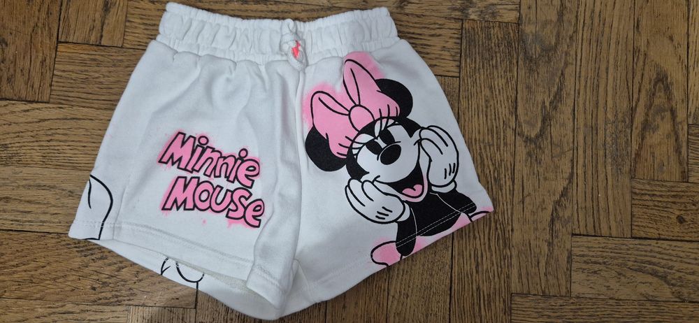 Minnie zara 104 .