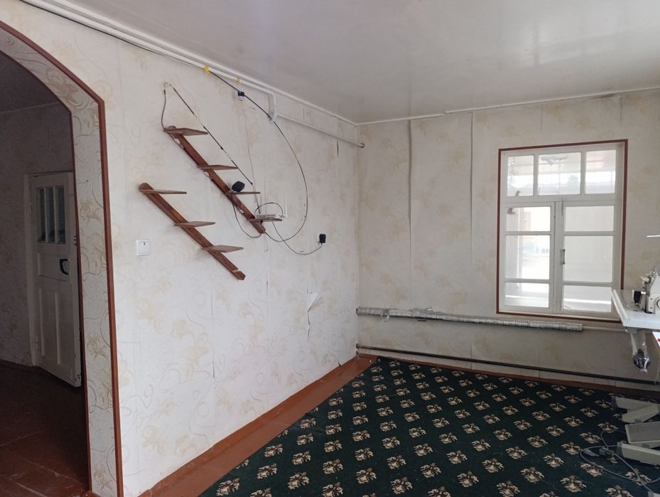 Yoğoch darvoza 3.20×3m ,derazalar ,eshiklar sotiladi
